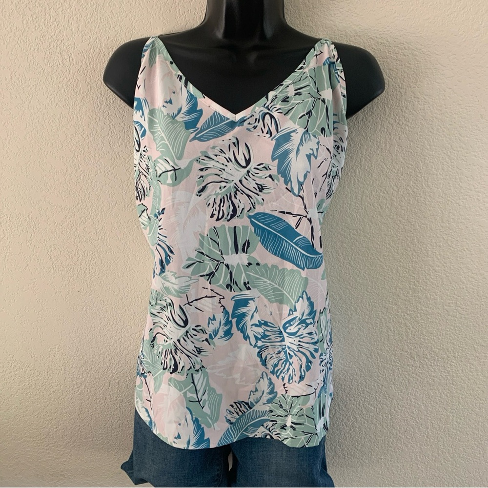 TECREW Tank Top Womens Large Boho Garden Floral V Neck Spaghetti Strap Green NWT
